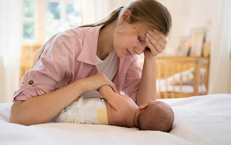 Depressão pós-parto: conheça as causas e tratamentos